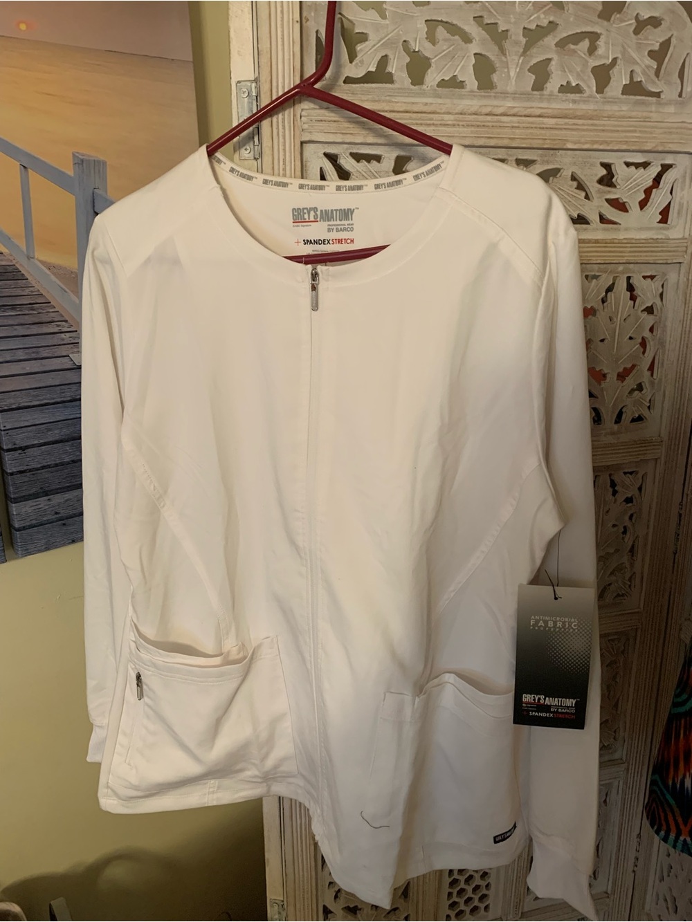 Grey's Anatomy by Barco - Gianna 5-Pocket White Zip-Front Scrub Jacket, Large